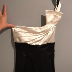 Short black and white dress